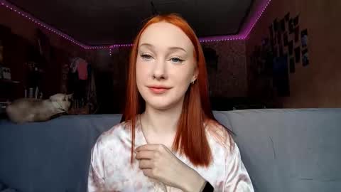 Snapshot of conchatimmers chatting on 15, 12, 2025 Lia online show from 15, 12, 2025