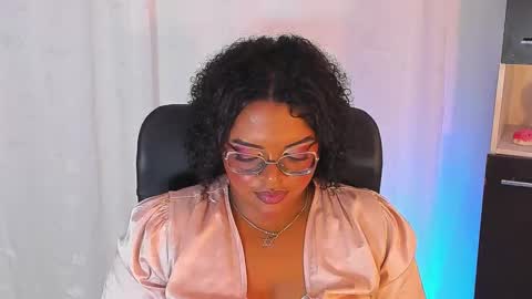 Snapshot of conielaurenth chatting on 3, 10, 2025 conielaurenth online show from 3, 10, 2025