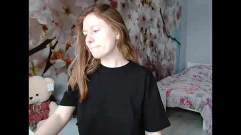 Snapshot of connie_daw chatting on 18, 12, 2024 Connie Daw online show from 18, 12, 2024