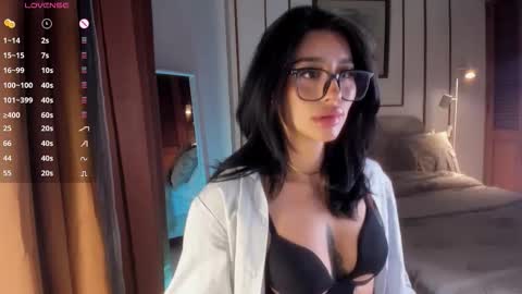 connie    online show from 28, 11, 2025