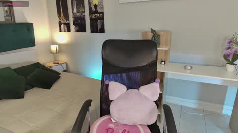 Connie online show from 11, 2, 2025