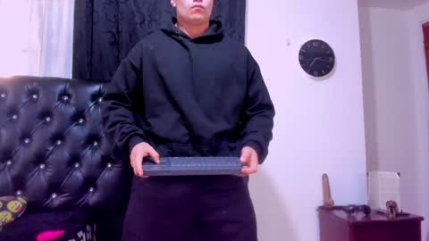 Snapshot of connorsmith_26 chatting on 18, 12, 2024 Connor Smith online show from 18, 12, 2024
