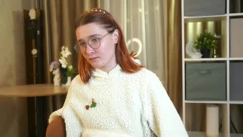 Snapshot of consuelaawkward chatting on 6, 11, 2025 consuelaawkward online show from 6, 11, 2025