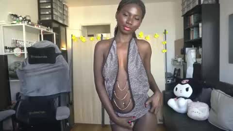 Carola  independent model online show from 6, 1, 2026