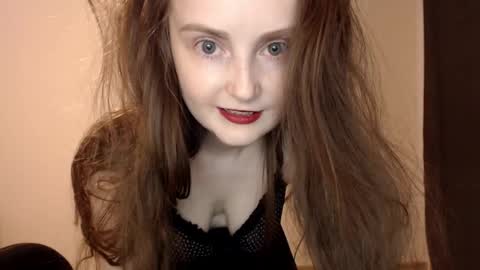 Snapshot of coolamber chatting on 20, 5, 2026 Amber online show from 20, 5, 2026