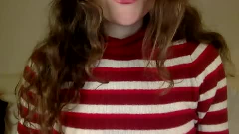 Snapshot of copperpearl chatting on 17, 12, 2024 CopperPearl online show from 17, 12, 2024