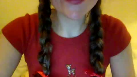 Snapshot of copperpearl chatting on 18, 12, 2024 CopperPearl online show from 18, 12, 2024