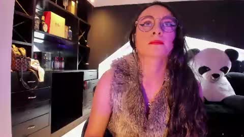 Snapshot of coral_gibson chatting on 27, 6, 2026 Coral online show from 27, 6, 2026
