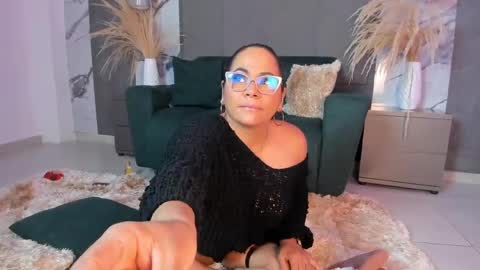 Snapshot of coral_rousee chatting on 7, 6, 2026 coral_rousee online show from 7, 6, 2026