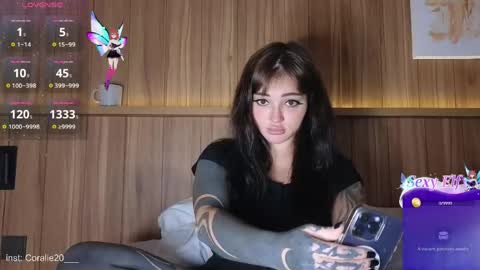 Snapshot of coralie20 chatting on 7, 5, 2026 coralie20 online show from 7, 5, 2026