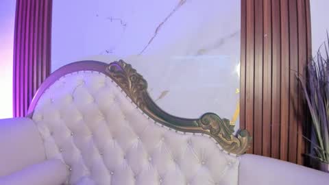 Snapshot of coraliebronson chatting on 12, 11, 2025 Coralie Bronson online show from 12, 11, 2025