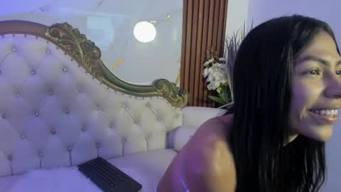 Snapshot of coraliebronson chatting on 28, 11, 2025 Coralie Bronson online show from 28, 11, 2025