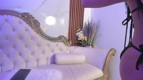 Snapshot of coraliebronson chatting on 29, 11, 2025 Coralie Bronson online show from 29, 11, 2025