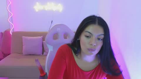 Snapshot of coraline_tay chatting on 19, 2, 2025 Carolina online show from 19, 2, 2025