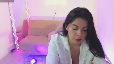 Snapshot of coraline_tay chatting on 4, 3, 2025 Carolina online show from 4, 3, 2025