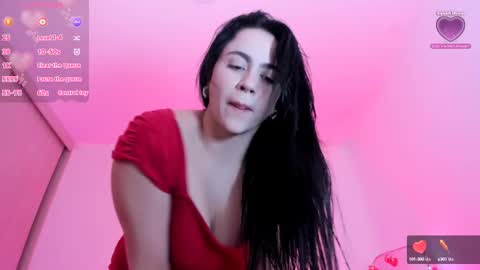 Snapshot of coralinekam1 chatting on 8, 3, 2025 Coralinekam1 online show from 8, 3, 2025