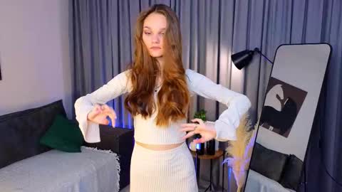 Lia online show from 8, 11, 2025