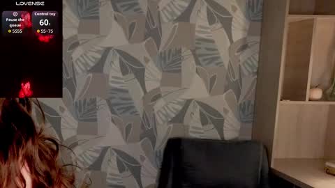 Snapshot of cordiacower chatting on 3, 11, 2025 Leya online show from 3, 11, 2025