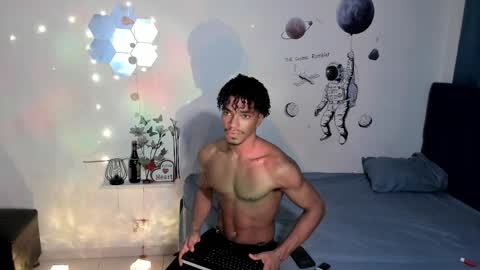 CoreyGlover online show from 28, 9, 2025