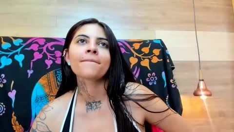 Snapshot of cori_paige chatting on 21, 12, 2025 Cori online show from 21, 12, 2025