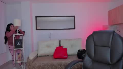 Snapshot of corina_white chatting on 29, 9, 2025 Corina White online show from 29, 9, 2025