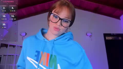 Snapshot of corinnerusso chatting on 19, 2, 2025 Corinne Russo online show from 19, 2, 2025