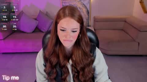 Snapshot of corinnerusso chatting on 19, 9, 2025 Corinne Russo online show from 19, 9, 2025