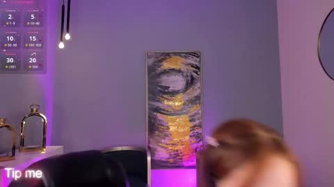 Snapshot of corinnerusso chatting on 7, 10, 2025 Corinne Russo online show from 7, 10, 2025