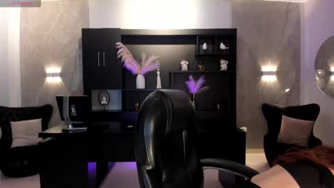 Corinne Russo online show from 4, 2, 2026