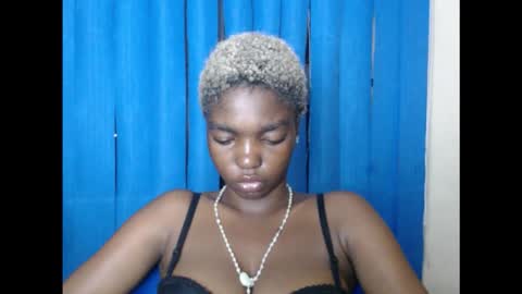 Snapshot of cornxcuntx chatting on 23, 9, 2025 cornxcuntx online show from 23, 9, 2025