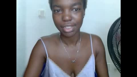 Snapshot of cornxcuntx chatting on 28, 10, 2025 cornxcuntx online show from 28, 10, 2025