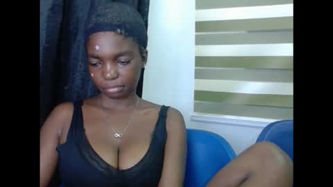 Snapshot of cornxcuntx chatting on 16, 11, 2025 cornxcuntx online show from 16, 11, 2025