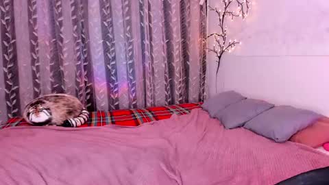 Snapshot of cosmic_girll chatting on 28, 2, 2025 Alice online show from 28, 2, 2025