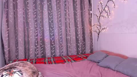 Snapshot of cosmic_girll chatting on 3, 3, 2025 Alice online show from 3, 3, 2025