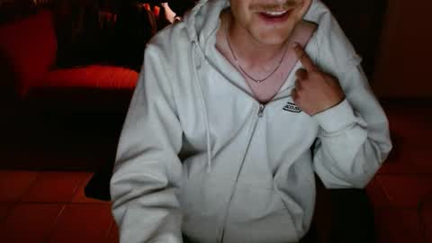 Snapshot of couldbesleeping chatting on 14, 10, 2025 couldbe online show from 14, 10, 2025