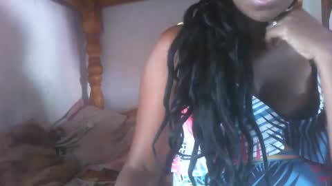 couleur_vanille online show from 27, 2, 2025