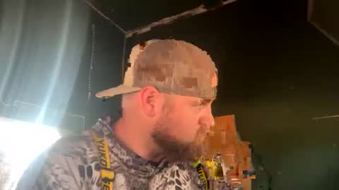 Snapshot of countrystrong53 chatting on 25, 11, 2025 countrystrong35 online show from 25, 11, 2025