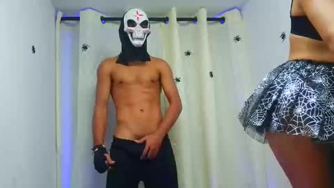 Snapshot of couple_hot_xxxz chatting on 1, 11, 2025 couple_hot_xxxz online show from 1, 11, 2025