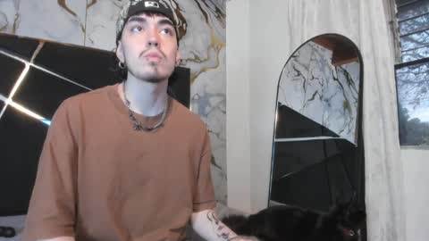 couple_in_heat_ online show from 31, 3, 2026