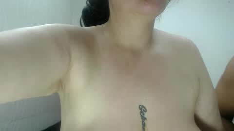 couple_milk_rs online show from 15, 12, 2024