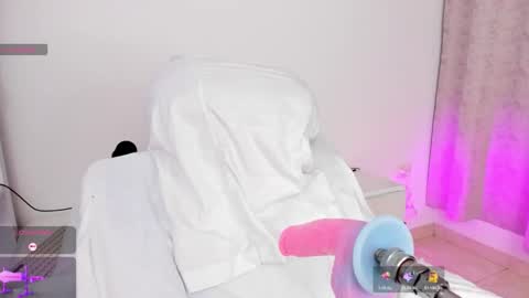 Snapshot of couple_naughty20 chatting on 7, 11, 2025 Maria online show from 7, 11, 2025