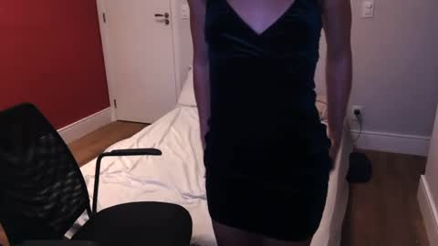 Snapshot of couple_nuts chatting on 14, 12, 2024 couple_nuts online show from 14, 12, 2024