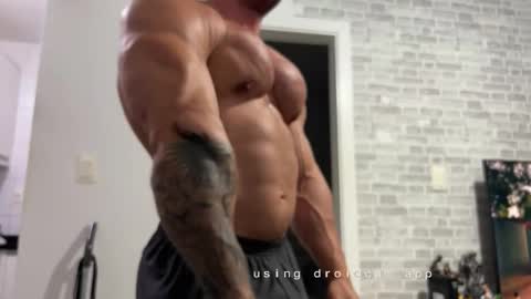 couplemuscle40 online show from 3, 3, 2026
