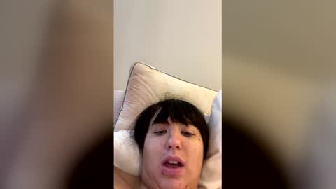 courtney81623723 online show from 17, 3, 2026