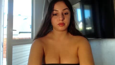 Snapshot of courtney_lux chatting on 21, 9, 2025 Courtney online show from 21, 9, 2025
