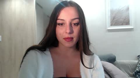 Snapshot of courtney_lux chatting on 3, 10, 2025 Courtney online show from 3, 10, 2025