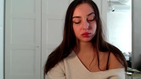 Courtney online show from 7, 11, 2025