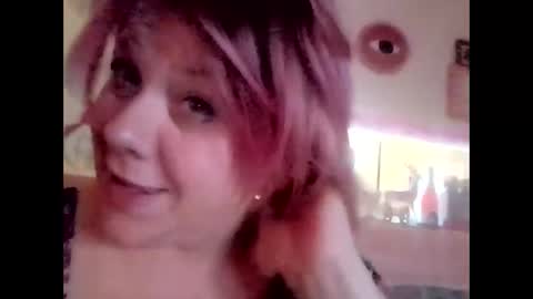 Snapshot of courtneylyn chatting on 16, 2, 2026 courtnylyn online show from 16, 2, 2026
