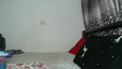 Snapshot of cozy_dion chatting on 16, 4, 2026 Erykah online show from 16, 4, 2026