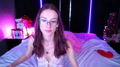 Snapshot of cozymell chatting on 1, 1, 2025 cozymell online show from 1, 1, 2025